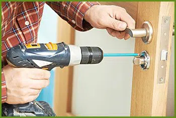 Neighborhood Locksmith Services Portland, OR 503-404-4024 - 6-lock-installation